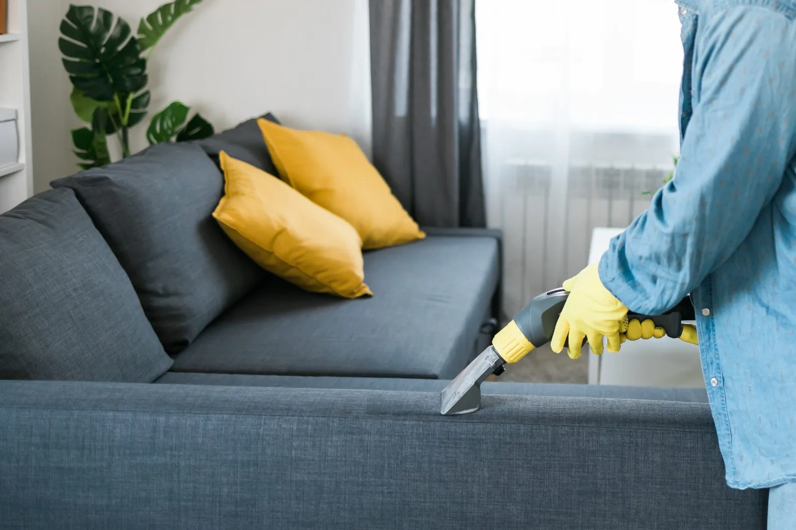 3 Seater Sofa & carpet cleaning